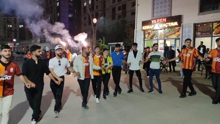Galatasarayın Şampiyonluk Kutlamaları: Şırnak, Mardin, Siirt ve Elazığda Coşkulu Anlar
