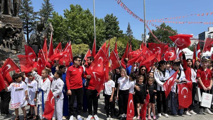 Uşakta 19 Mayıs coşkusu