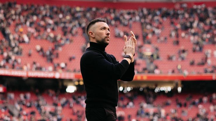 Ajaxta Francesco Farioli ile yollar ayrıldı