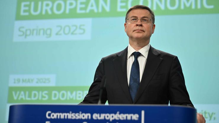 AB, 2025 yılı ekonomik büyüme tahminini düşürdü