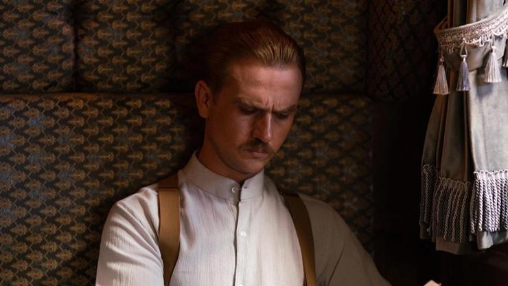Atatürk filmi oyuncuları: Atatürkü oynayan Aras Bulut İynemli dikkat çekti Atatürk filmi nerede çekildi