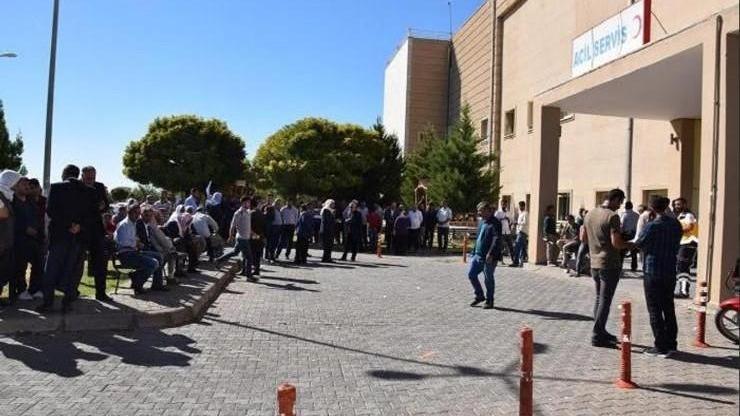 Şanlıurfada polis merkezi önünde kavga: 5 yaralı, 12 gözaltı