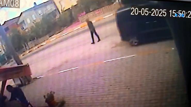 Tekirdağda hafif ticari aracın çaptığı yaya yaralandı; kaza kamerada