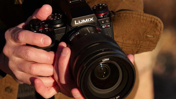 LUMIX S ailesi büyüyor