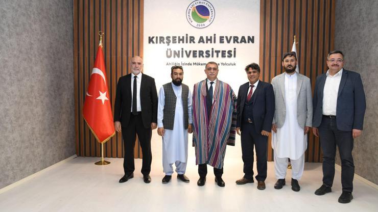 Afganistanlı yetkililerden KAEÜ Rektörü Karahocagile ziyaret