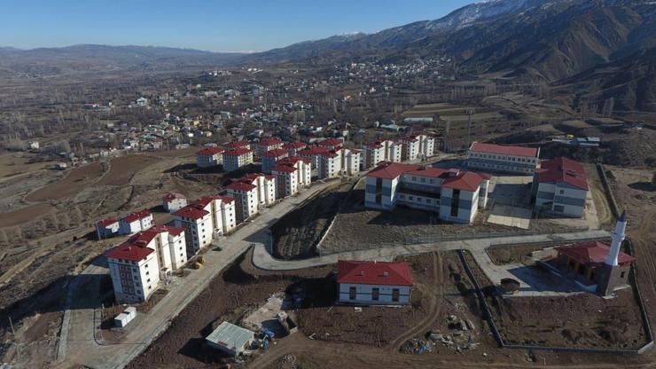 Akıncılarda 2nci etap TOKİ konutları teslim ediliyor