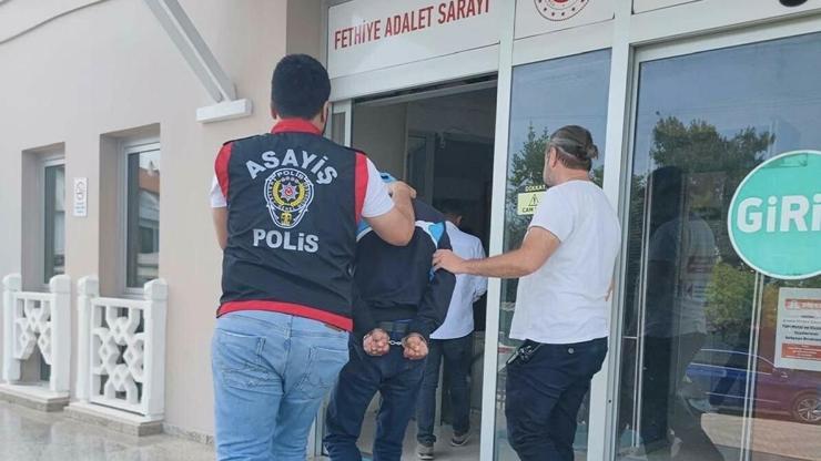 AK Parti İlçe Başkanlığına taşla saldıran şüpheli tutuklandı