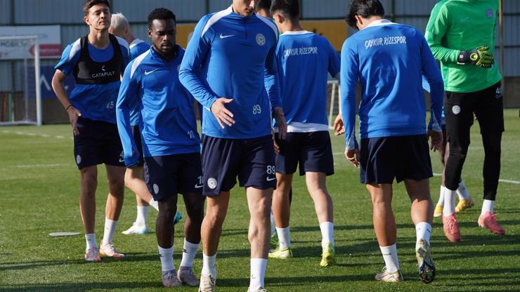 Çaykur Rizespor, Beşiktaş maçının hazırlıklarına başladı