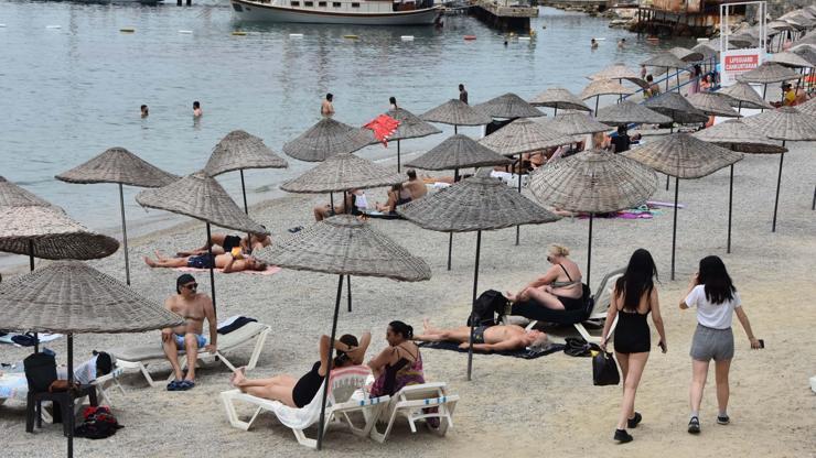 Bodrumda hava ısındı, sahiller hareketlendi