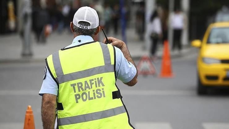 İstanbullular yola çıkmadan önce dikkat Trafiğe Galatasaray düzenlemesi