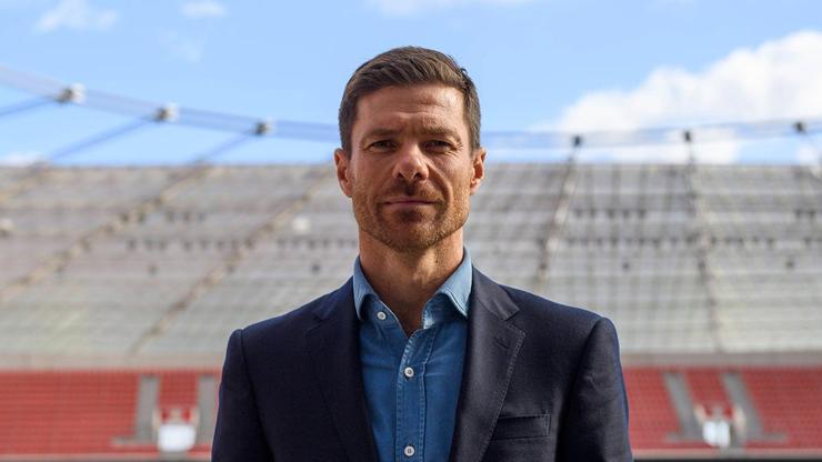 Ve resmen açıklandı Xabi Alonso, Real Madride geri döndü....