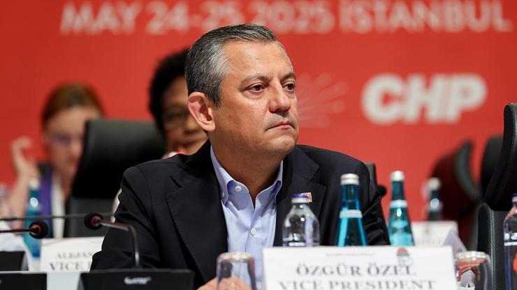 Özgür Özel, Sosyalist Enternasyonal Konsey Toplantısında konuştu