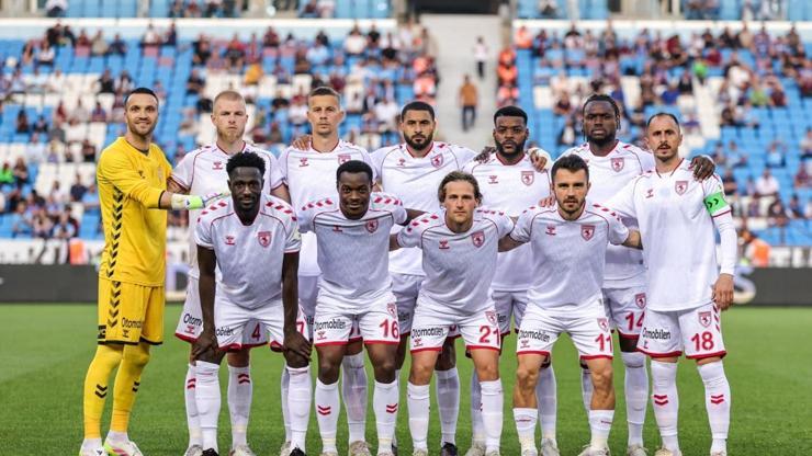 Transfer yasağıyla sezona başlayan Samsunspor, Süper Ligi üçüncü tamamlayabilir