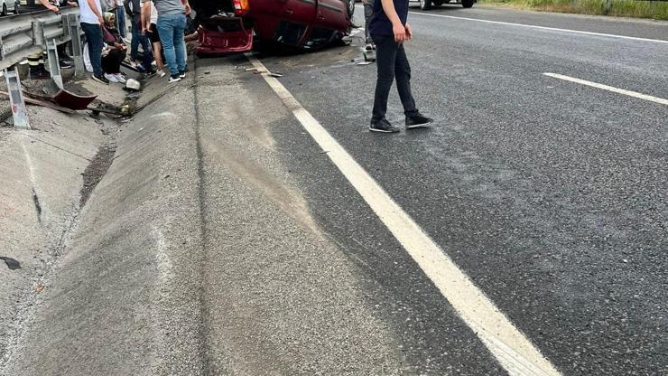 Ereğlide Otomobil Takla Attı: Aynı Ailedan 3 Kişi Yaralandı