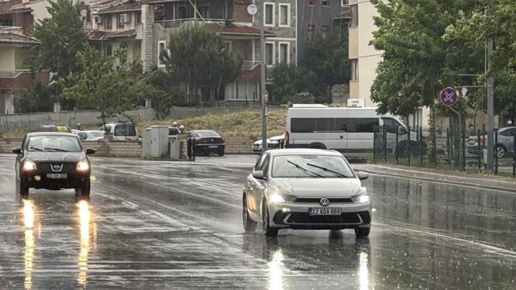 Edirnede sağanak etkili oldu