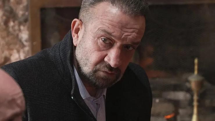Eşref Rüya Sadık kim Şener Savaş kimdir Şener Savaş kaç yaşında, hangi dizilerde oynadı