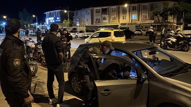 Edirnede polis ekiplerinden asayiş ve trafik denetimi