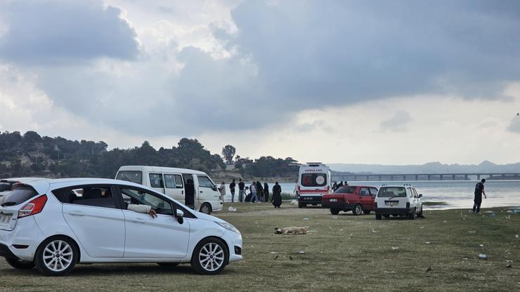 Emirhanı Bulmak İçin Tekne Kazası Arama Çalışmaları Yeniden Başladı