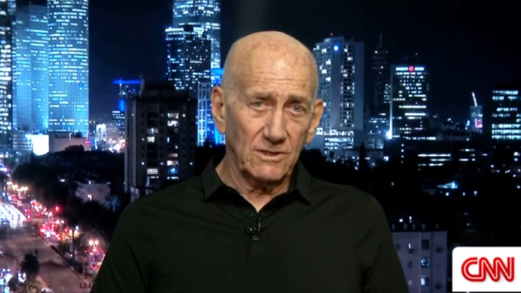 İsrail’in eski Başbakanı Ehud Olmert: Savaş suçu değilse nedir