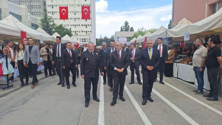 Polis Eşlerinden Şehit ve Gazi Çocukları Yararına Kermes