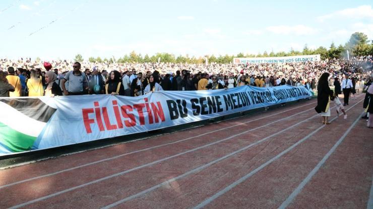 Malatyada 10 bin 555 üniversite öğrencisi mezuniyet coşkusu yaşadı
