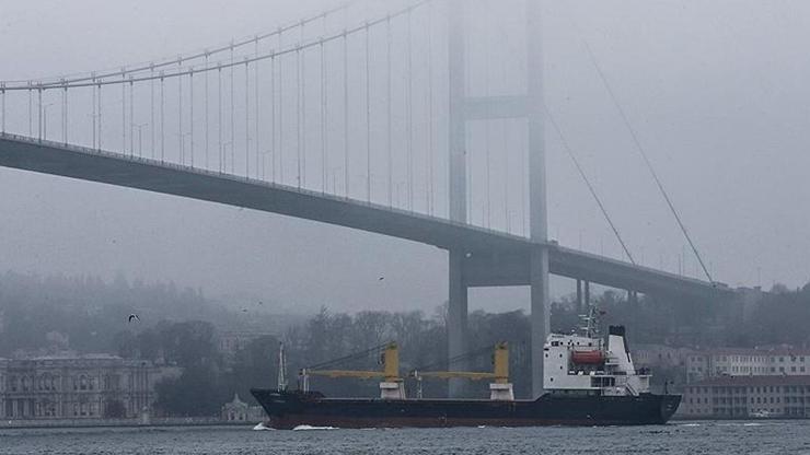 İstanbul Boğazı gemi trafiğine açıldı