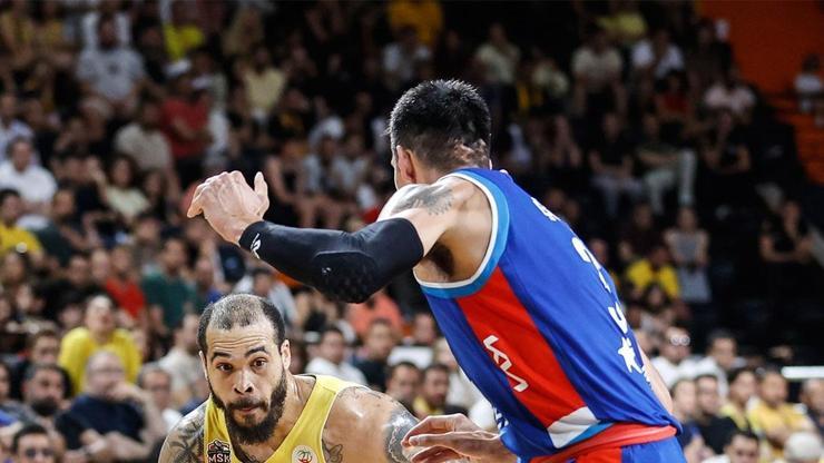 Anadolu Efes yarı finalde
