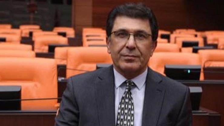 DEM Parti Van Milletvekili Dindar trafik kazasında yaralandı