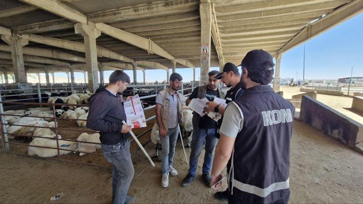 Diyarbakırda, polisten kurban satıcılarına ‘sahte para’ uyarısı