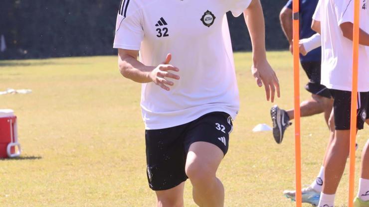 Altayda 5 futbolcudan ihtar