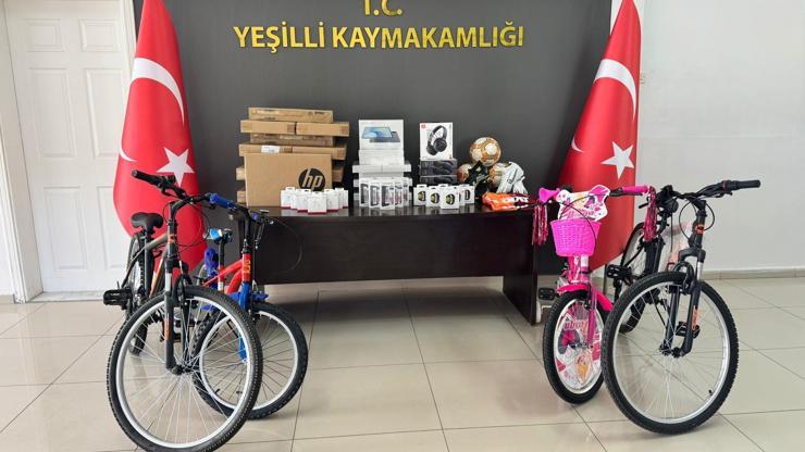 Mardin’de ebeveynlerinden yoksun çocukların hayallerini, kaymakam gerçekleştirdi
