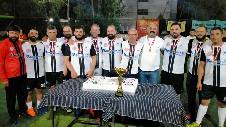 Diyarbakır’da eczacıların 2 ay süren futbol turnuvası sona erdi