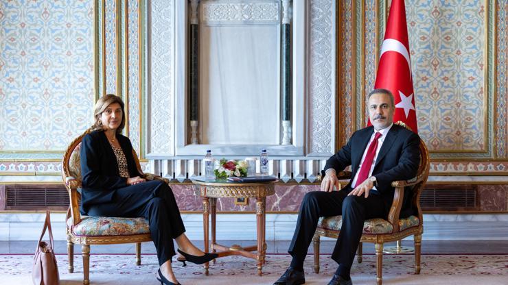 Bakan Fidan, BM Genel Sekreterinin Kıbrıs Temsilcisi Holguíni kabul etti