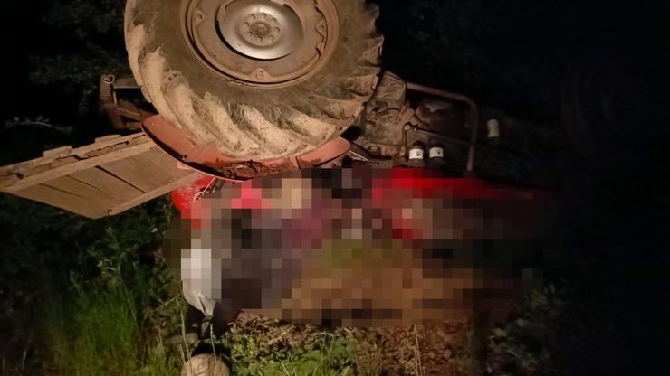 Sivasta devrilen traktördeki çift, öldü