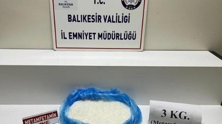 Edremit’te 3 kilo metamfetamin ele geçirildi