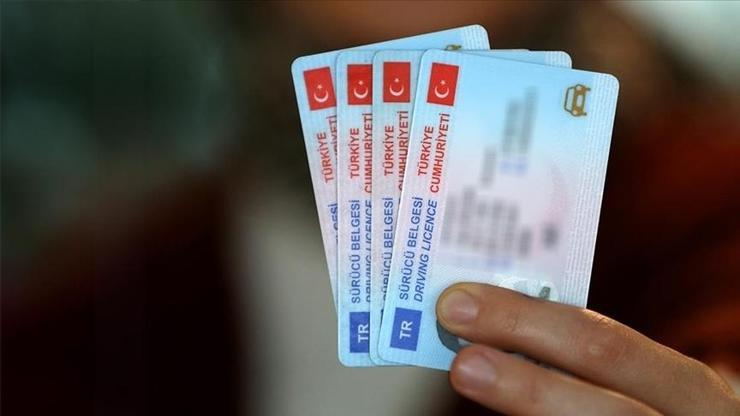 Eski ehliyetler için son fırsat: 15 TL yerine 7.438 TL ödemeyin Yeni ehliyet için 5 kolay adım...