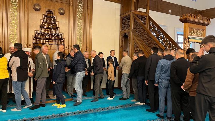Erzurum, Kars, Ardahan ve Erzincanda bayram namazı kılındı