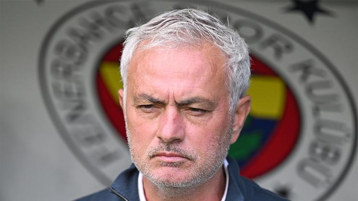 Fenerbahçe Teknik Direktörü Jose Mourinhoya iki talip birden