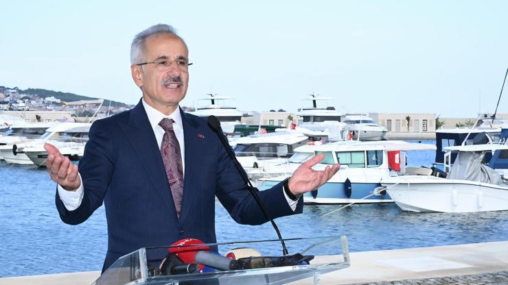 Bakan Uraloğlu: Elleçlenen konteyner miktarında tüm zamanların rekorunu kırdık