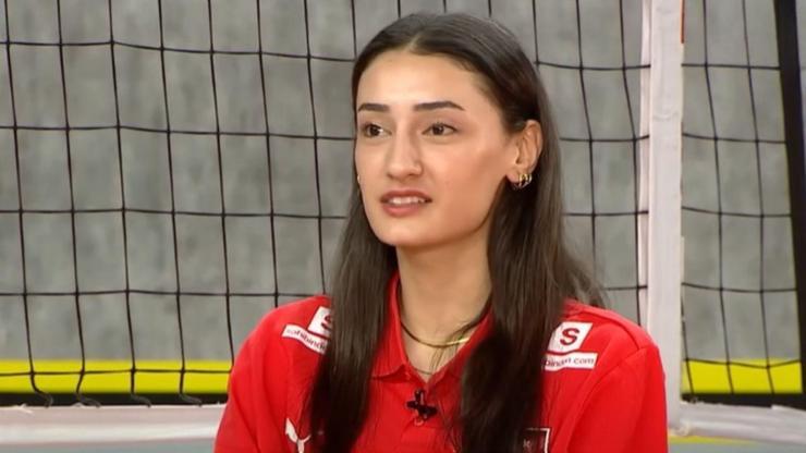 Ayşe Çürük Kimdir Nereli ve Boyu Kaç Milli Voleybolcu Ayşe aslen nereli Ayşenin Hayatı ve Kariyeri