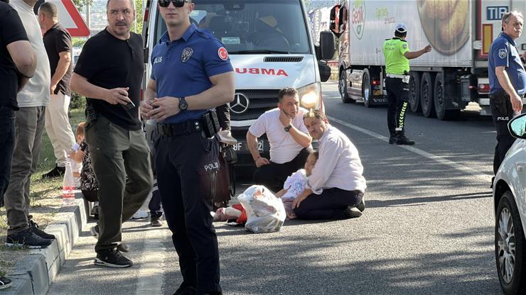 Yaya geçidinden yolun karşısına geçmek isteyen 2 kız kardeş, otomobilin çarpmasıyla yaralandı