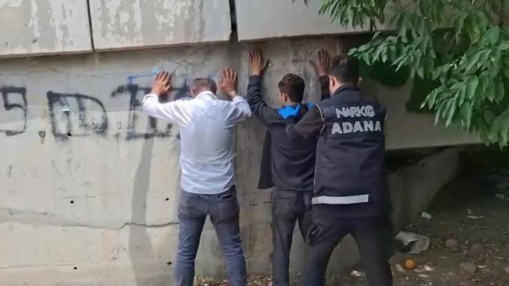 Adanada uyuşturucu kullanan 45 kişiye suçüstü