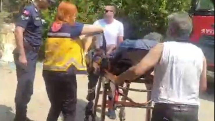 Yangından etkilenen Alzheimer hastasını komşuları kurtardı
