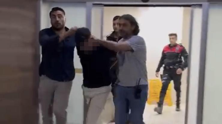 Aynı Odada Kalan Arkadaşını Bıçakla Yaraladı