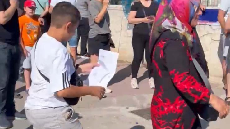 Sınava geç kalan öğrencilerin imdadına polis ekipleri yetişti