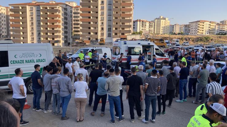 Gaziantepte otomobil ile çarpışan motosikletin sürücüsü öldü
