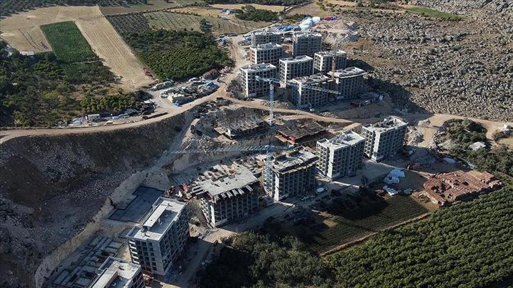 Depremzedeler yeni yuvalarına kavuşacak