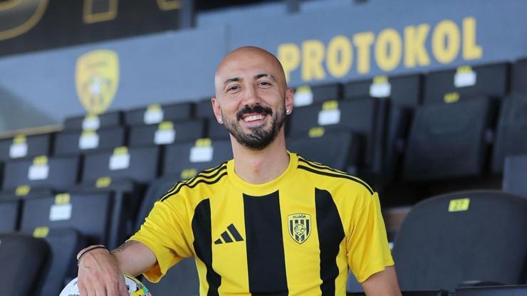 Ahmet İlhan Özek, İzmir ekibine imzayı attı