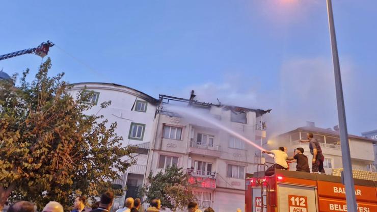 Adıyamanda yangın çıkan evde hasar oluştu