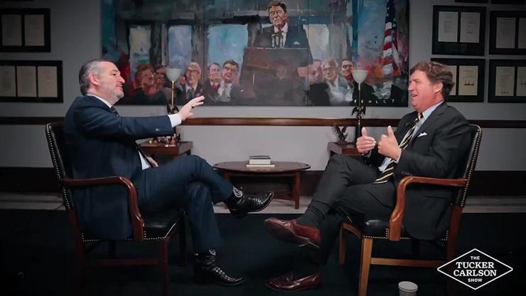 İranla savaşı savunan ABDli senatör soruları yanıtlayamadı Tucker Carlson: Devirmek istediğiniz ülkenin nüfusunu bile bilmiyor musunuz